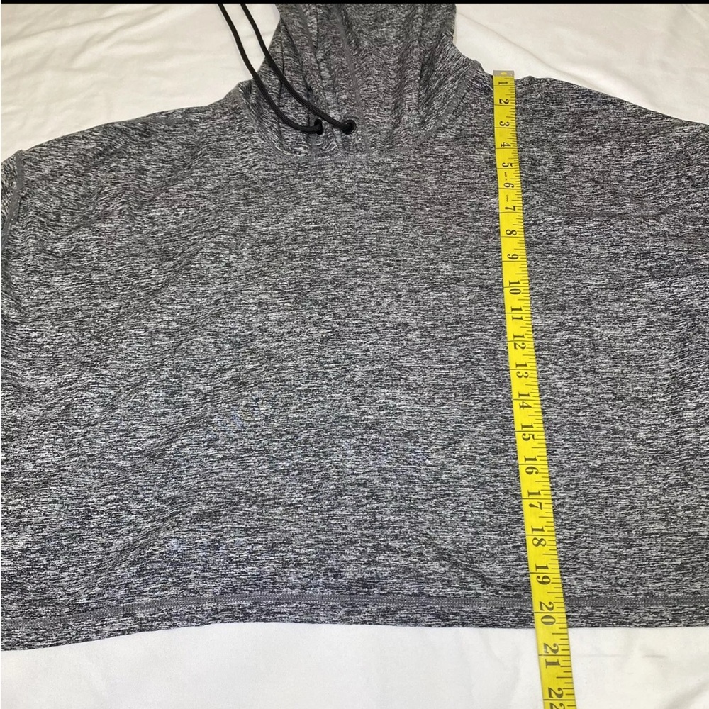 Athleta Uptempo Hoodie Cropped Length Top Long Sleeves Medium - Picture 2 of 5